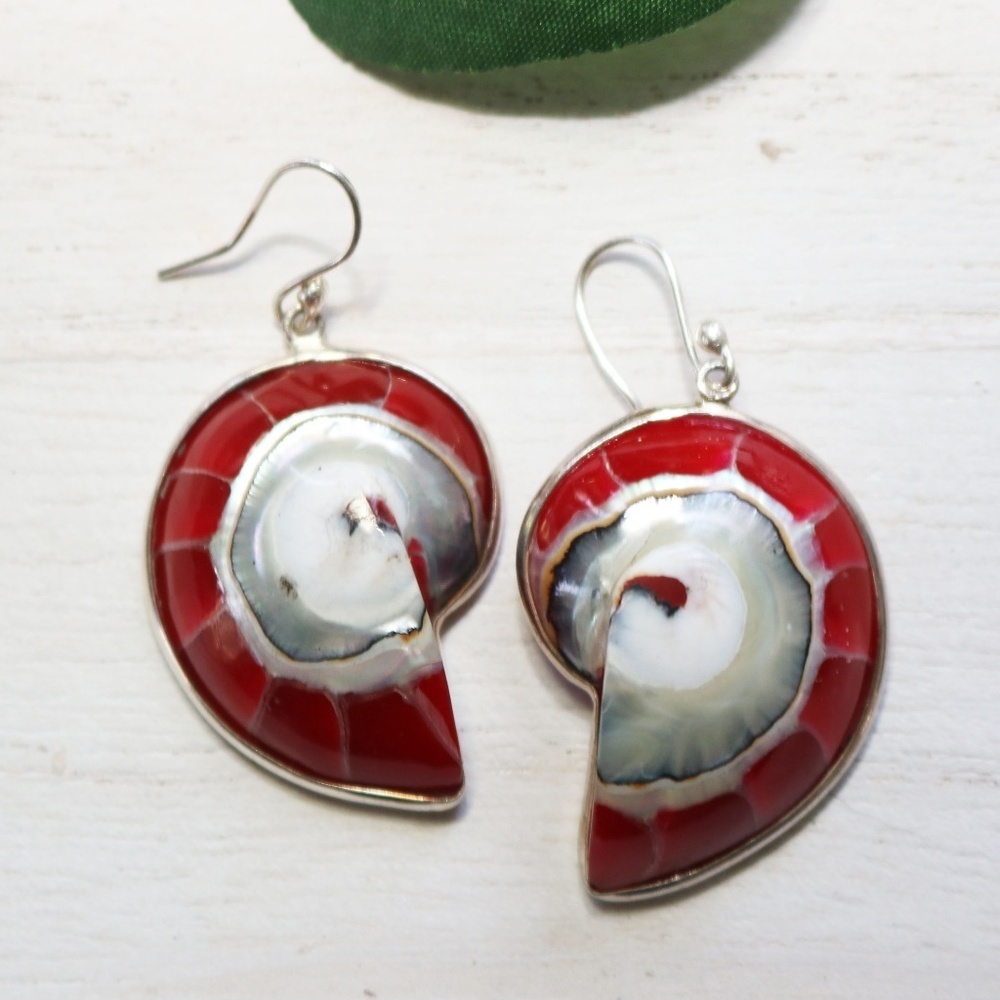 NEW! Black & Silver French Wire Seashell Earrings - Picture 7 of 15